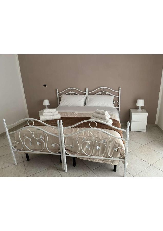 La Svolta Rooms Napels Buitenkant foto