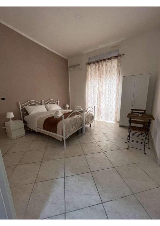 La Svolta Rooms Napels Buitenkant foto